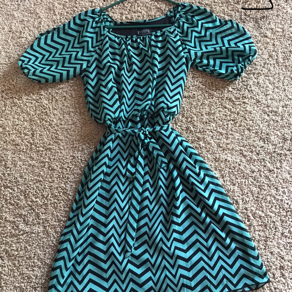 Super cute dress.